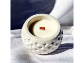 Свічка ароматна грейпфрут "Сфера ромби" у білому кашпо 65 мл 8030-0010