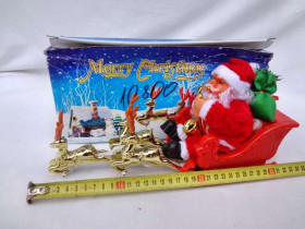 ДЕД МОРОЗ НА САНЯХ 20сm МУЗЫКА, ДВИЖЕНИЕ BW-LL-09A (24шт)