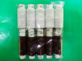 Нитки №30, чорно-білі