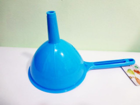 Лійка велика з ручкою, арт. 735