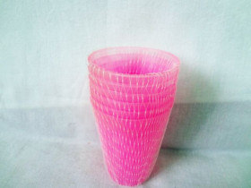 Стакани пластм. в сетке