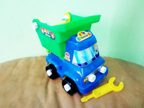 "Я" Кузя Грузовик (машинка-Конструктор) (50шт)