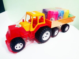 007/5 Трактор прицеп с бочонками (4шт)