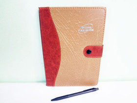 Блокнот А-5 "L" 5905.5715,119020.118313 кор.кож.+руч.120арк.на кноп