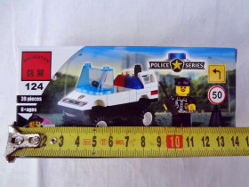 Конструктор BRICK 124 (200шт) машинка