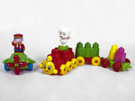 02-407 Конструктор "Поезд с самолетом" (10шт)