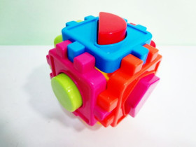 50-101 Логический куб-сортер, с геом.фигур..(20шт)