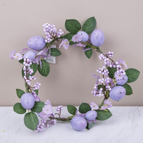 Вінок 8436-1 лавандовий з яйцями та дрібними ягідками 30см