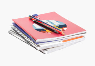 Зображення на фото зошити із пружиною